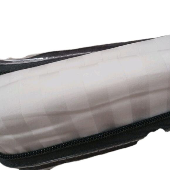 2 Hotel Hampton Collection 400 THREAD Standard Pillowcases Cotton Sateen Luxury - Picture 3 of 10